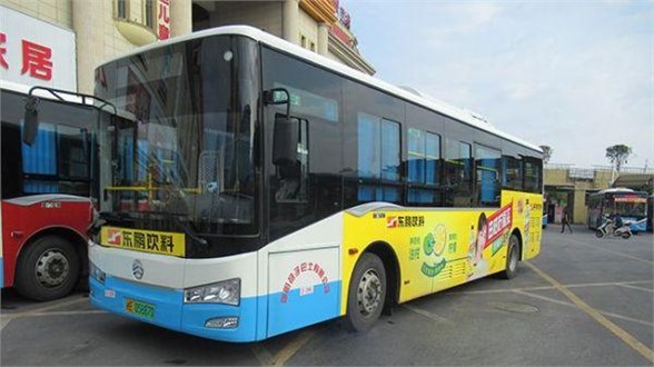 公交車身及車內廣告火爆招租，滿城跑的廣告靜待與您攜手共贏
